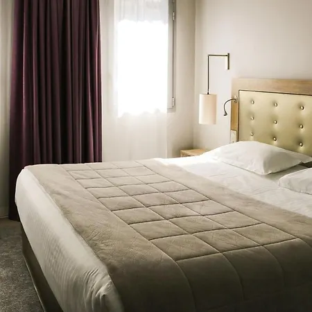 Hotel Anne De Bretagne-2